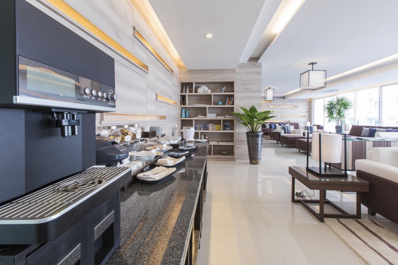 Kantary 304 Hotel Prachinburi Si Maha Phot Εξωτερικό φωτογραφία